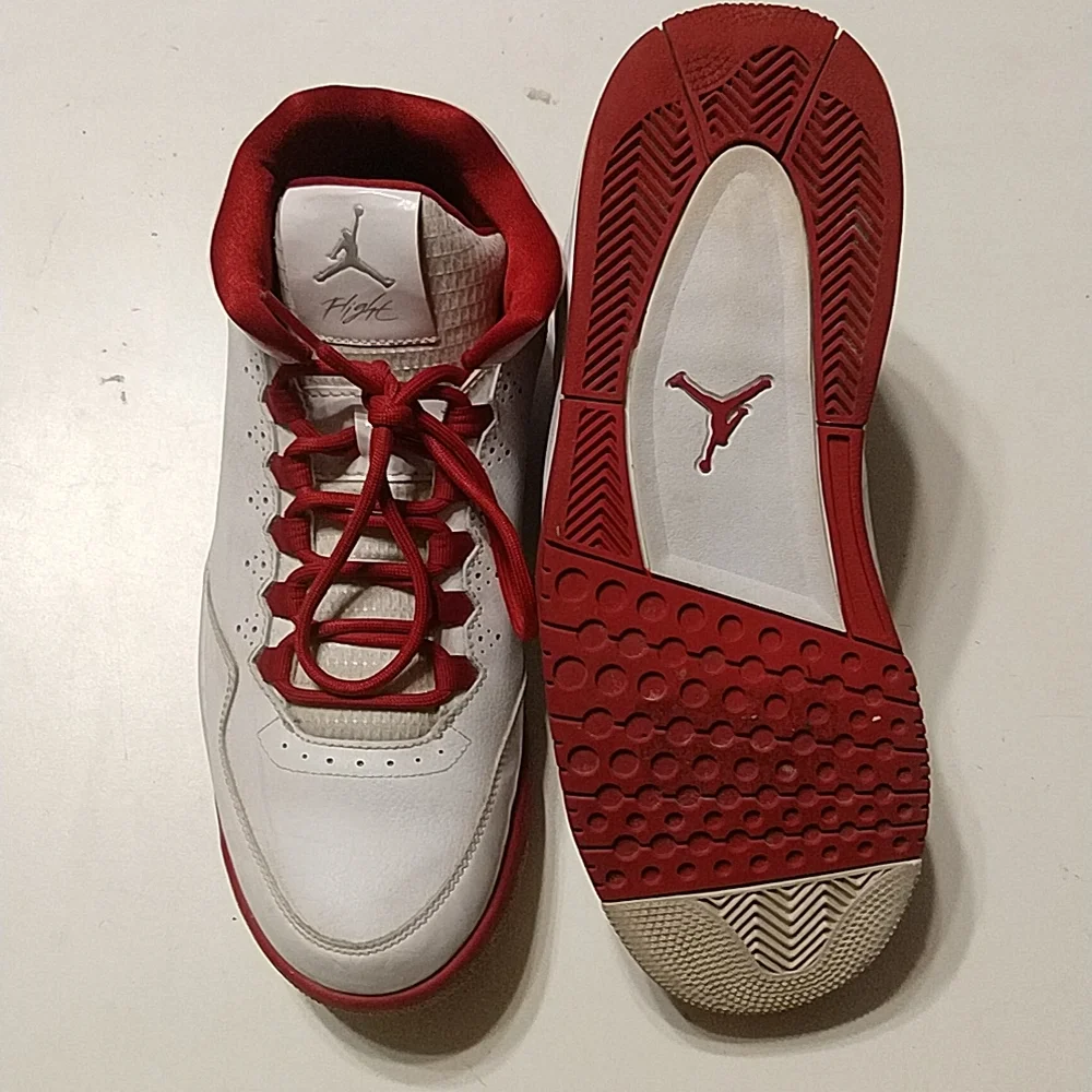 Jordan Shoes - Picture 2 of 6